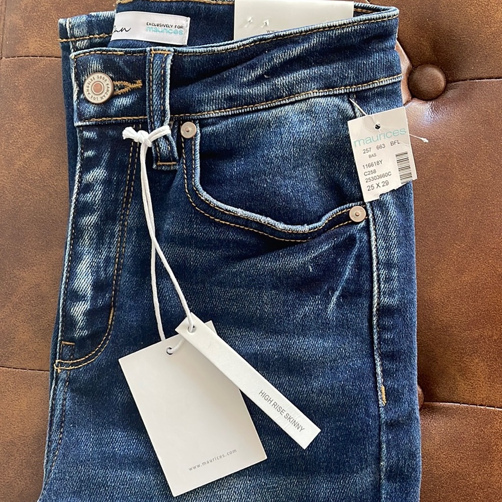 Women’s NWT Jeans size 2